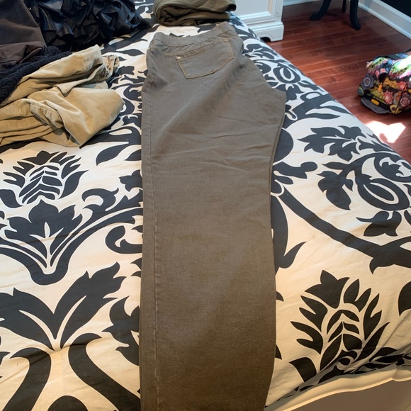 New with tags from Chico’s brown pants - Picture 3 of 3